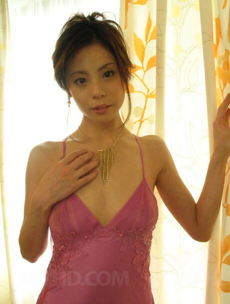 Asian MILF Pictures